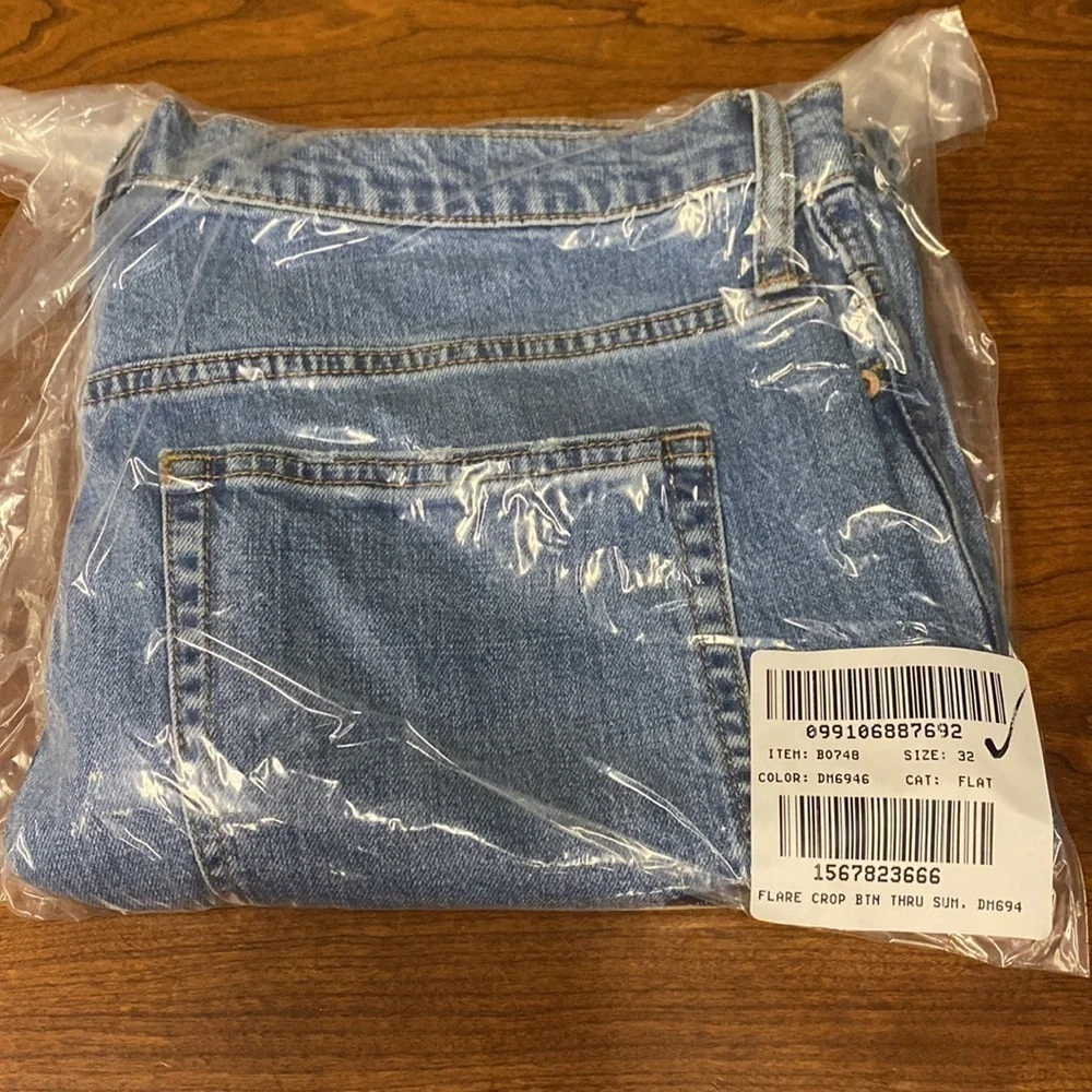 J Crew NWT Flare crop jean in all-day stretch BO748